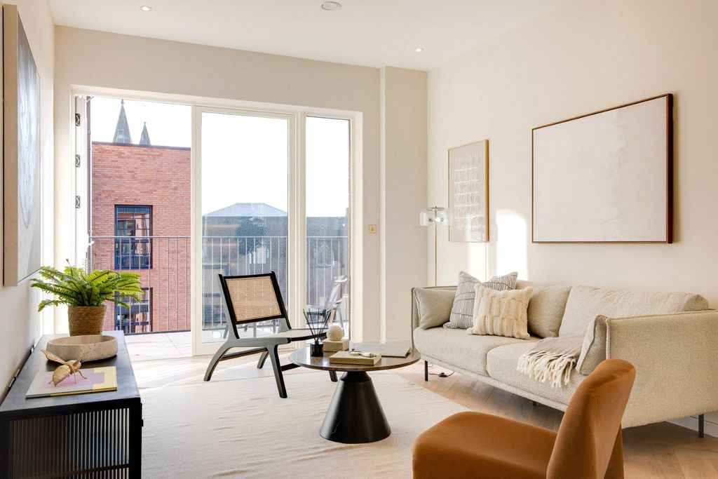 Property photo 2 of 21 Picture No. 02