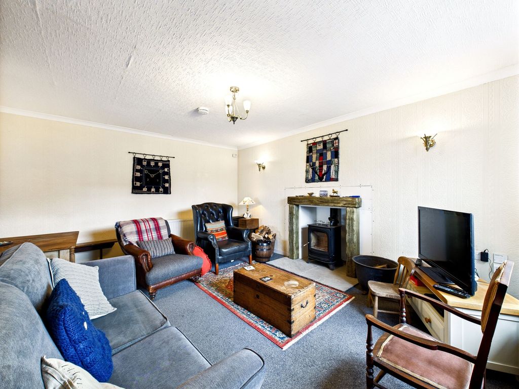 Property photo 3 of 25