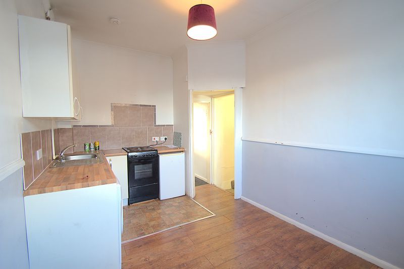 Property photo 3 of 6 Photo 2