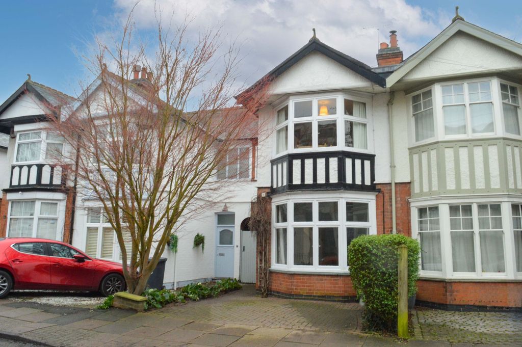 Property photo 1 of 37