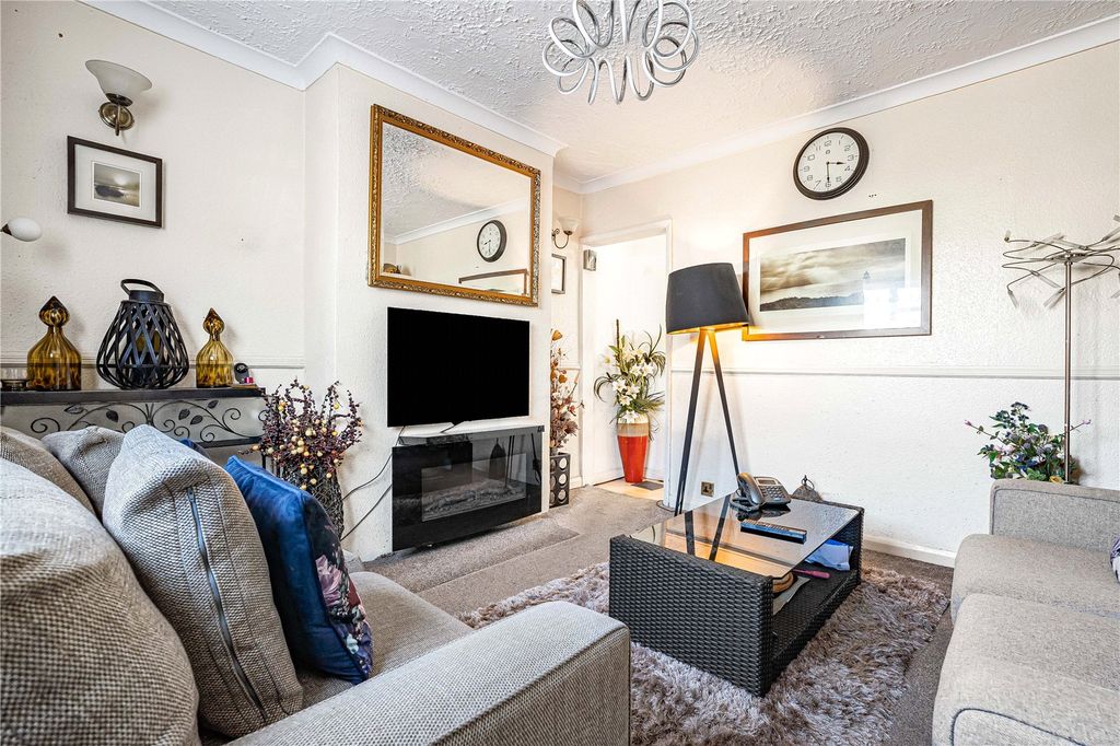 Property photo 3 of 13 Picture No. 10