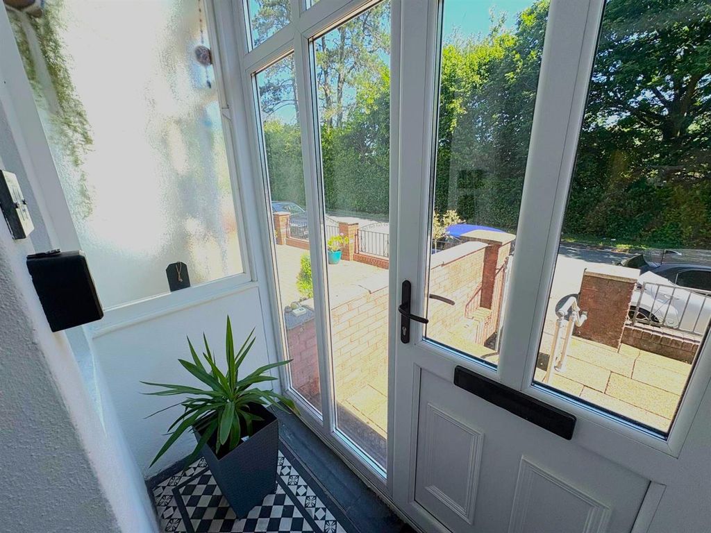 Property photo 3 of 51 Entrance Porch