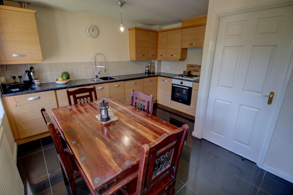 Property photo 3 of 15 Kitchen/Diner Photo 1