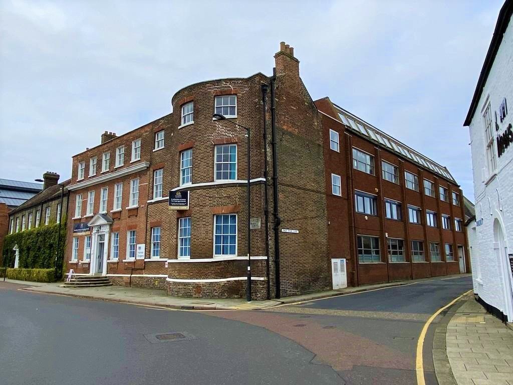 Property photo 2 of 13