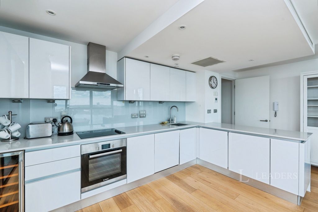 Property photo 3 of 21 Pbox-Img.Jpg