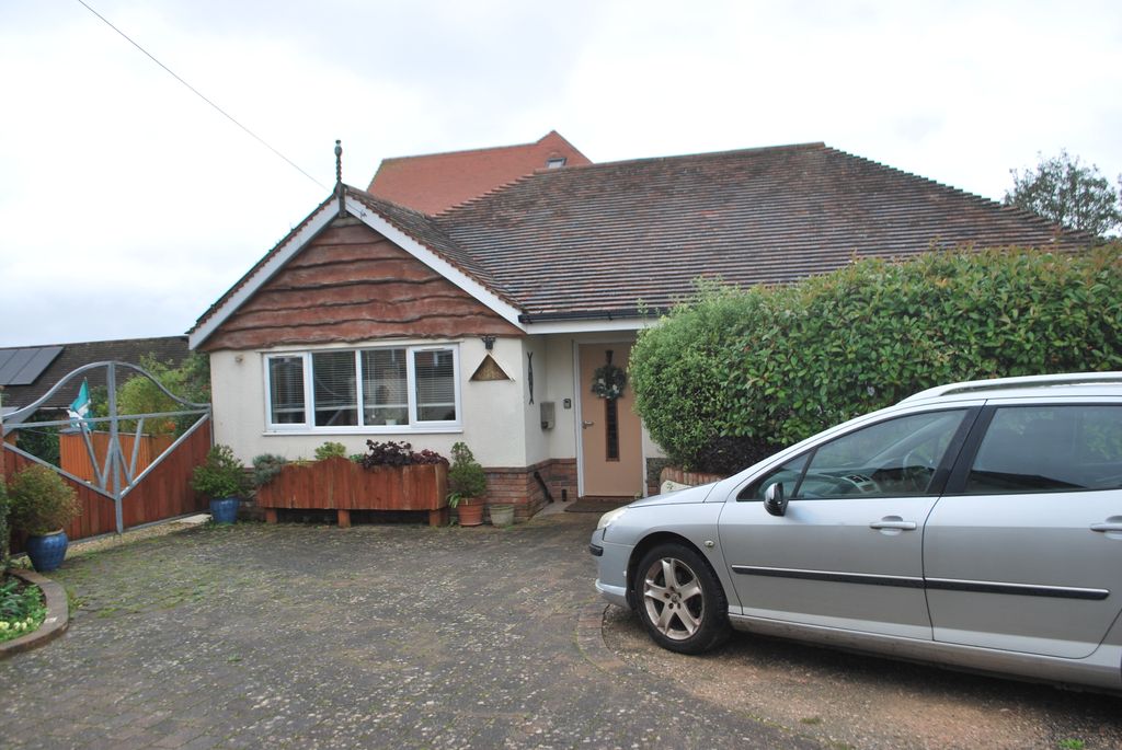 Property photo 1 of 7 Front