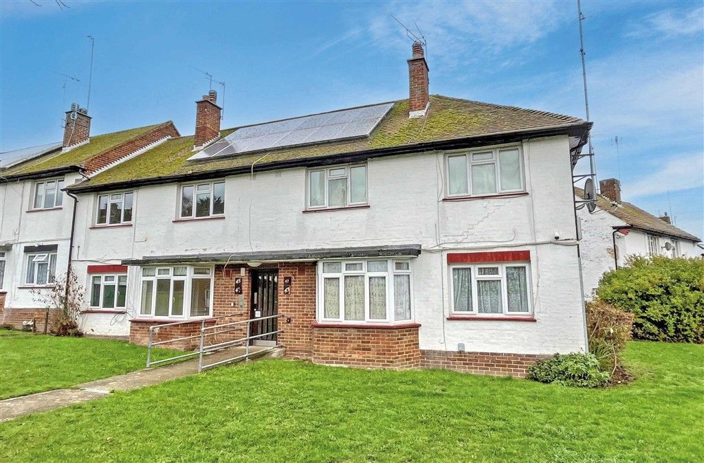 Property photo 1 of 5