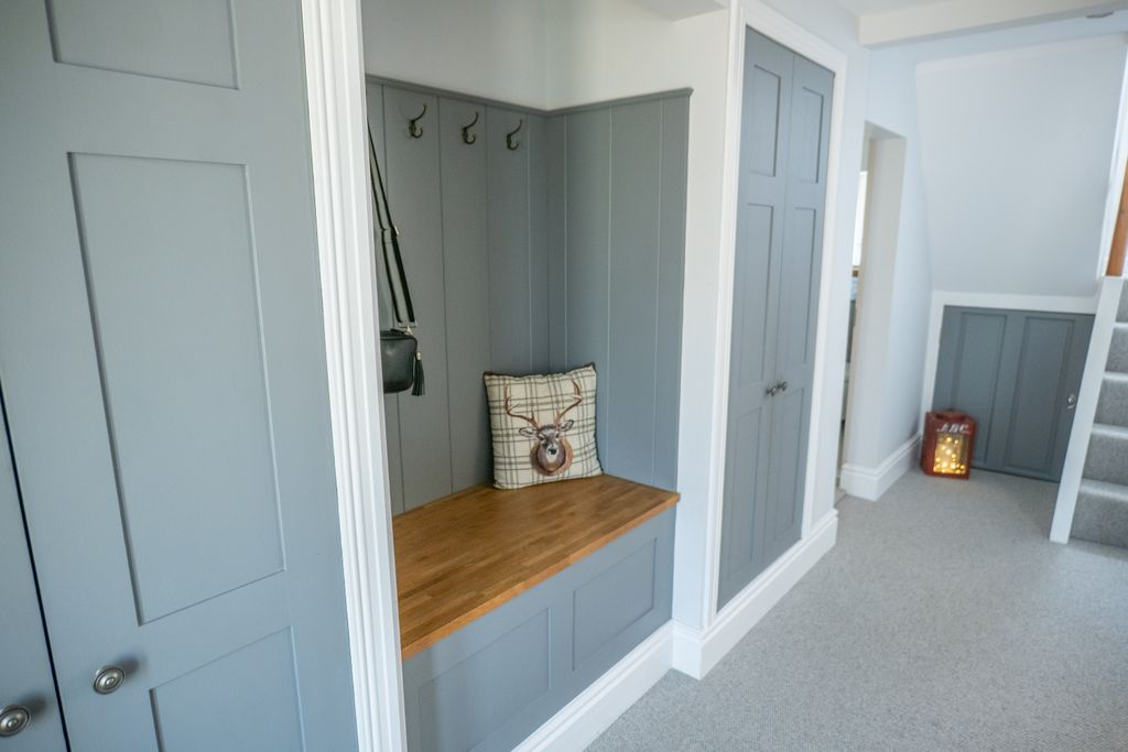 Property photo 2 of 32 Entrance 