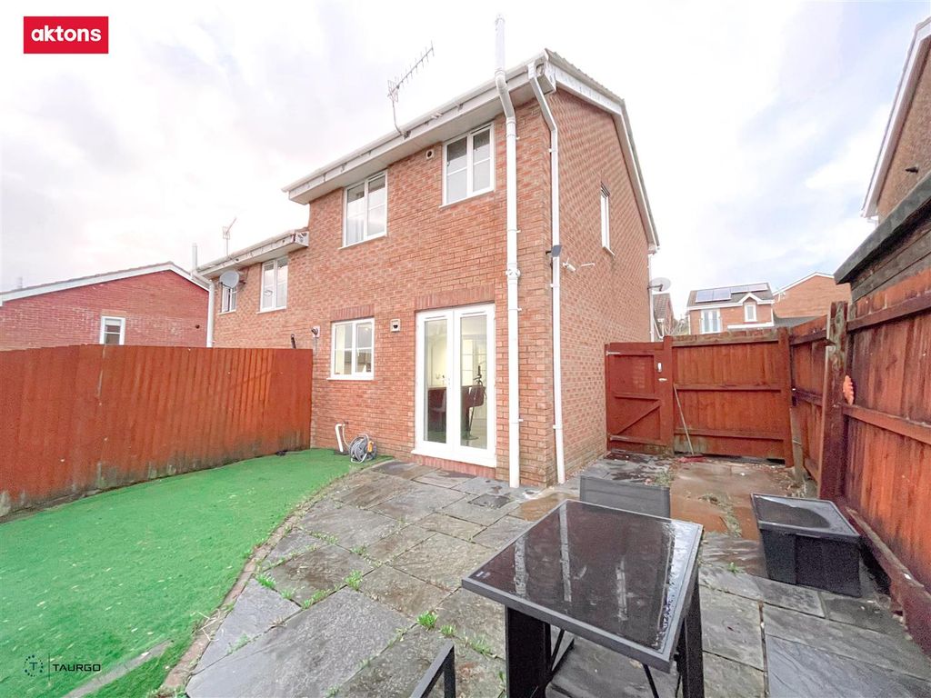 Property photo 2 of 17 Img_9666.Jpg