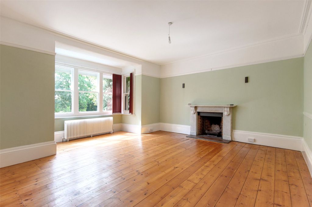 Property photo 3 of 23 Drawing Room