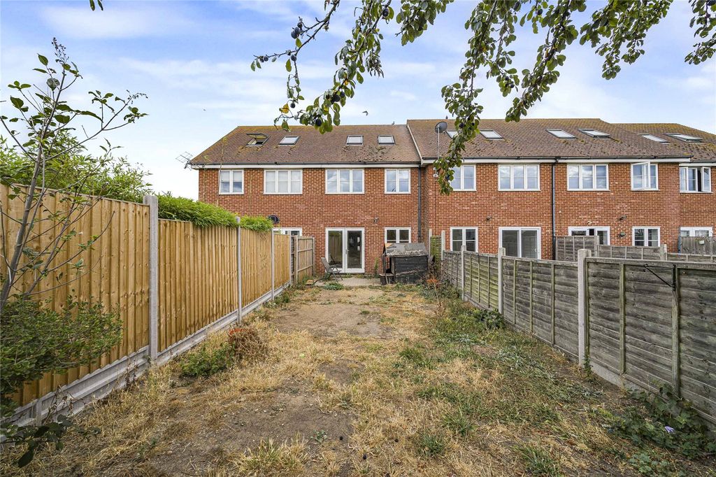 Property photo 2 of 15 Picture No. 20