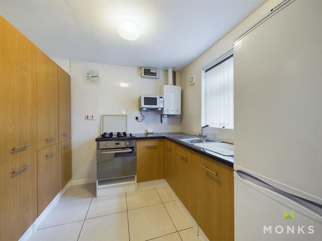 Property photo 3 of 15 Cam01420G0-Pr0567-Still005.Jpg