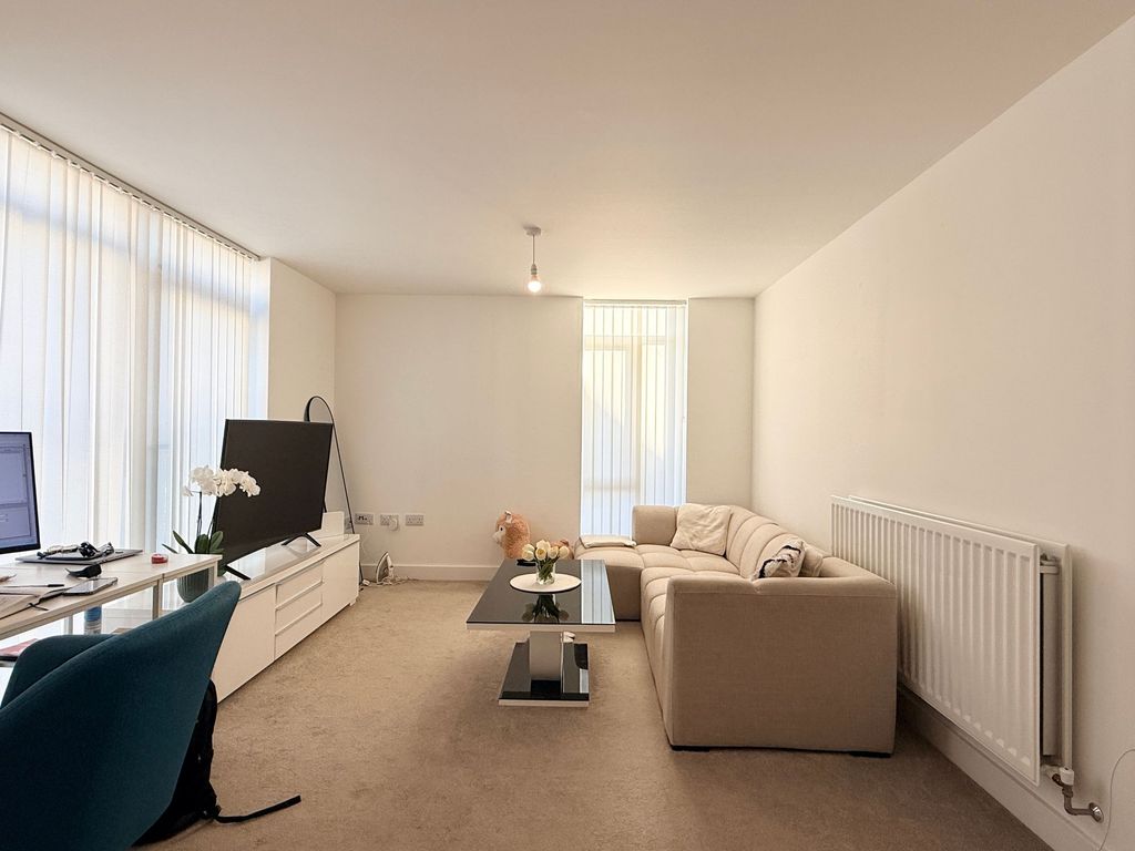 Property photo 2 of 8 Living Room