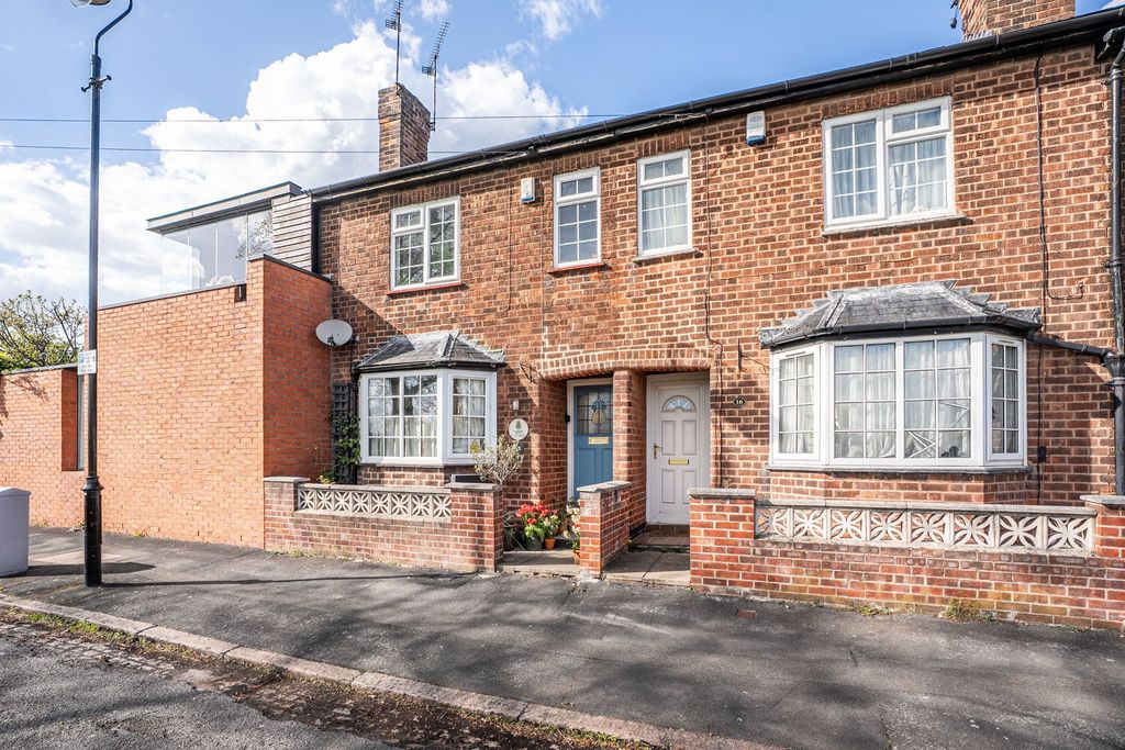 Property photo 1 of 35