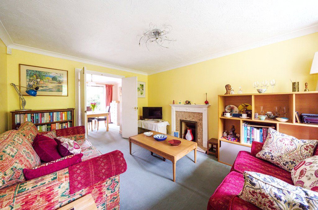 Property photo 2 of 19 Sitting Room
