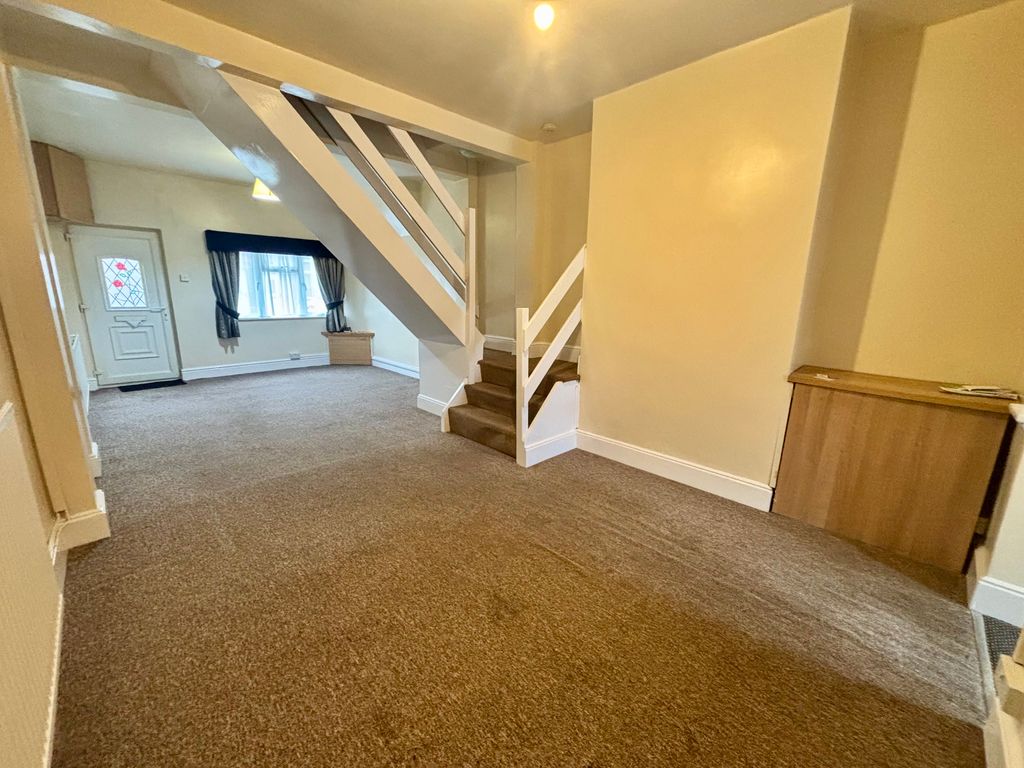 Property photo 3 of 12 Bedroom