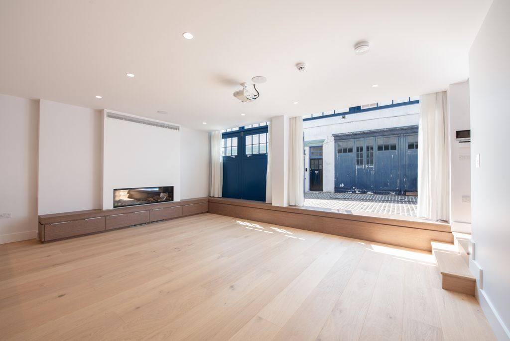 Property photo 1 of 16 Picture No. 02