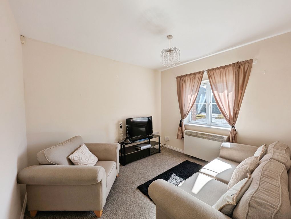 Property photo 2 of 5