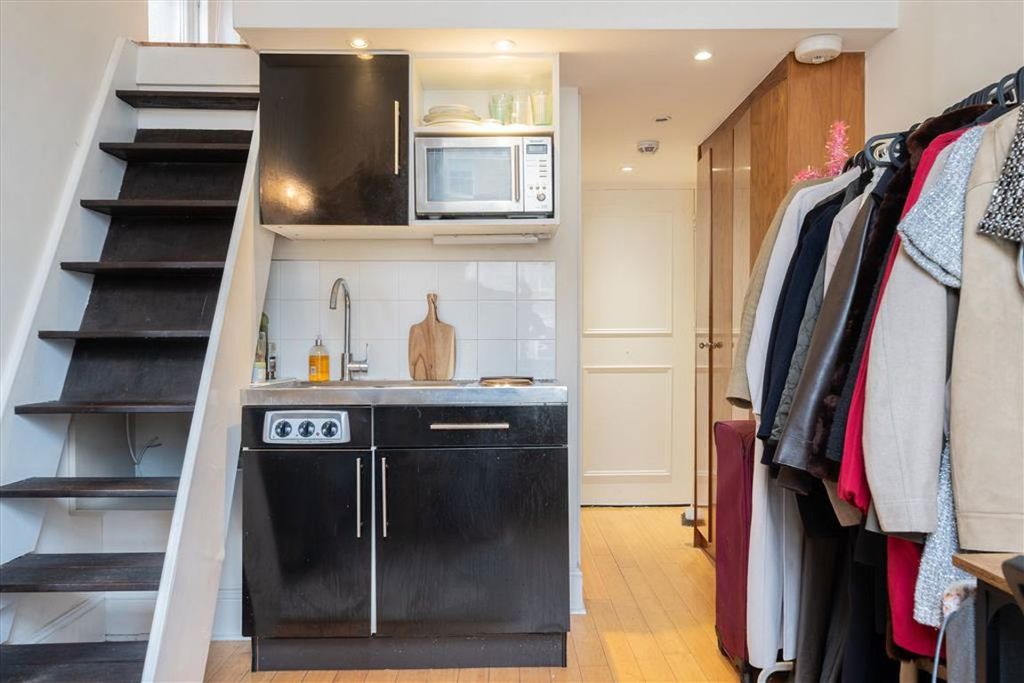 Property photo 3 of 4