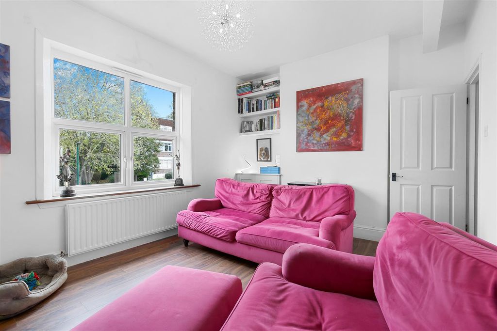 Property photo 3 of 19 1562573819-12.Jpg