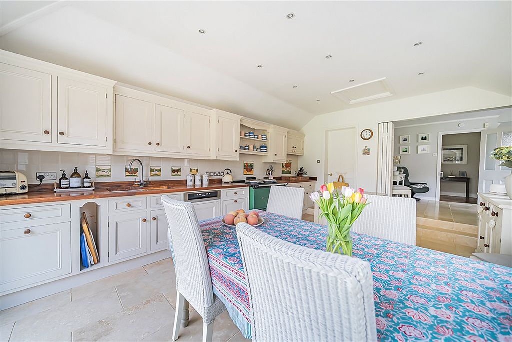 Property photo 3 of 17 Picture No. 80