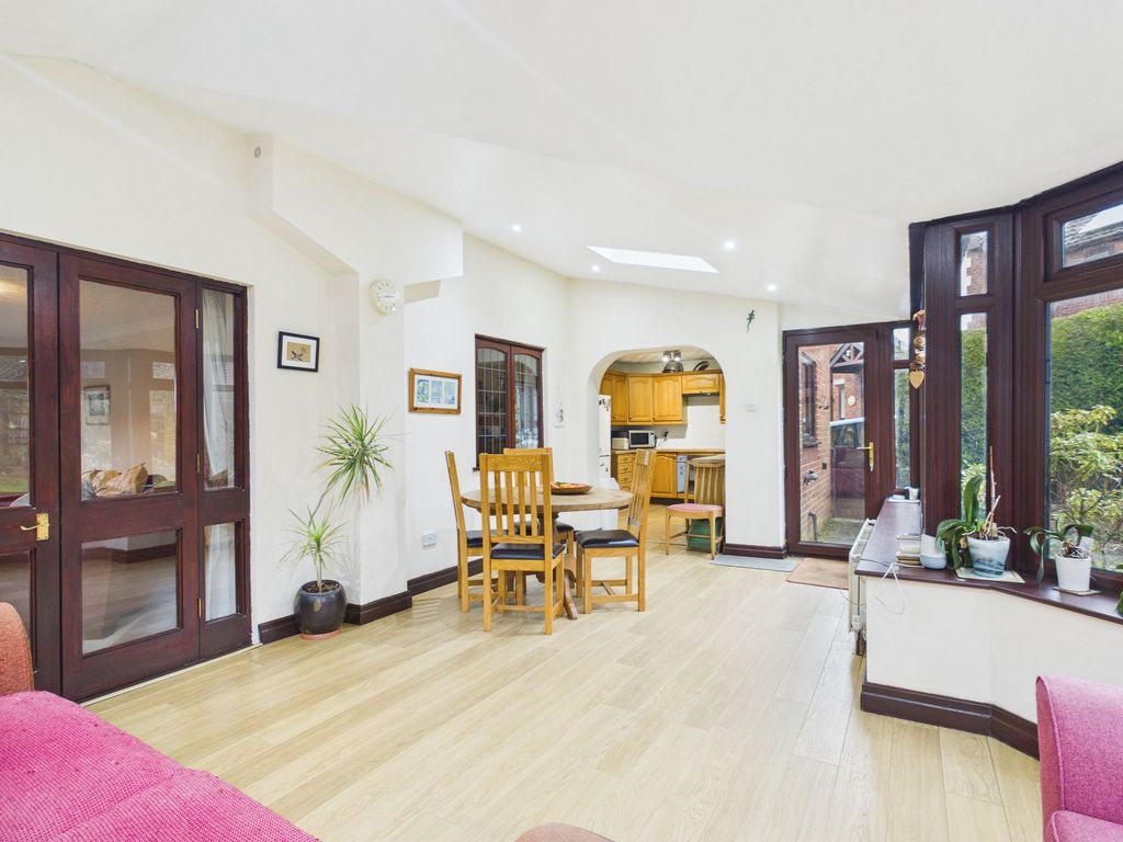 Property photo 3 of 26