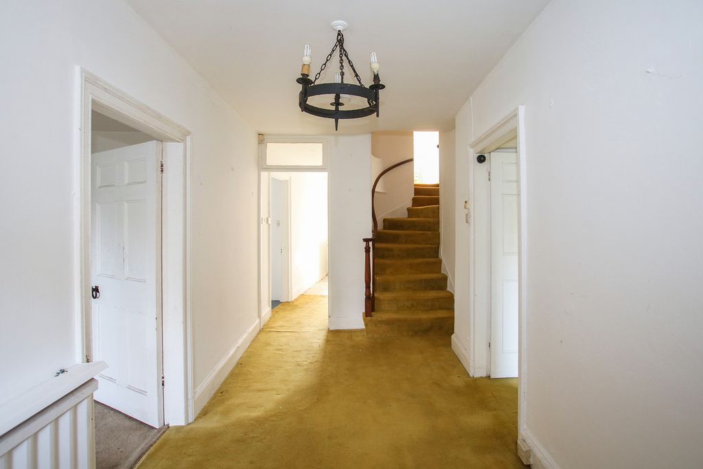 Property photo 2 of 30 Photo 1