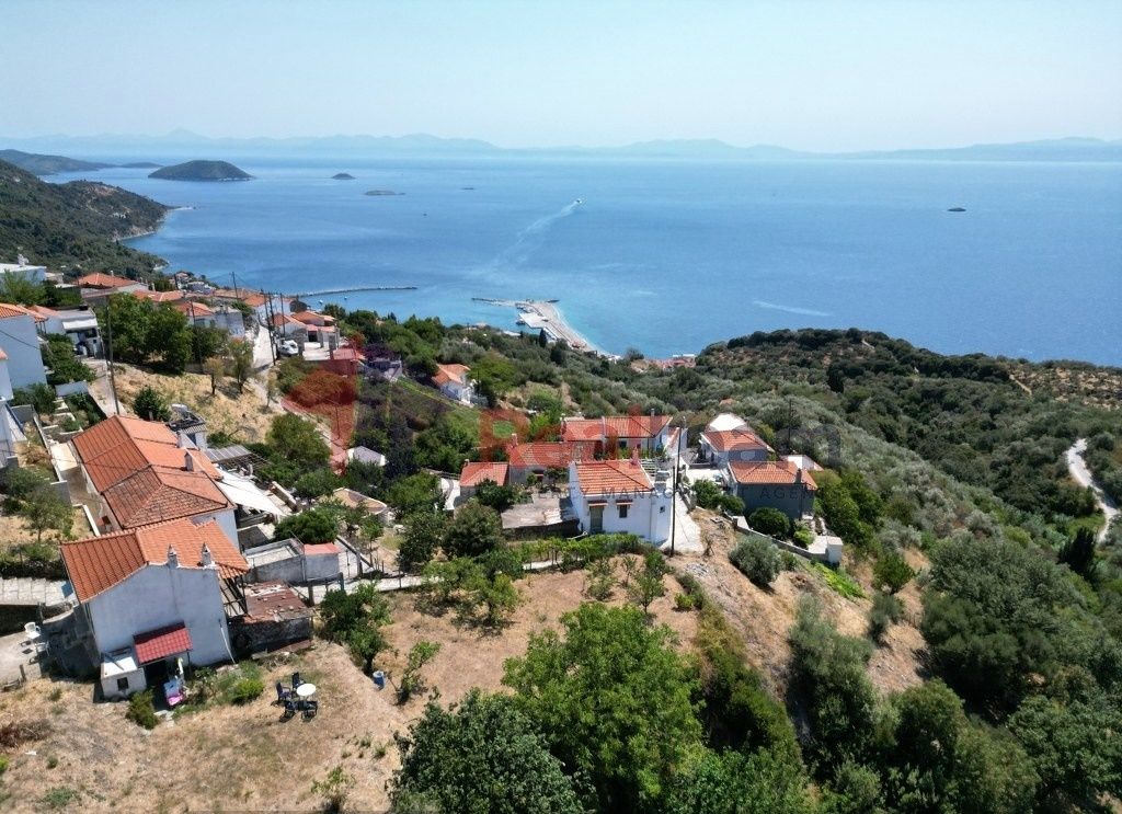 Property photo 2 of 25