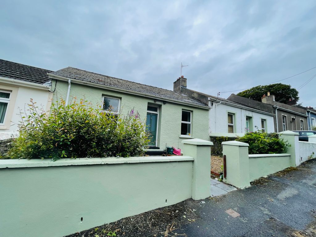 Property photo 1 of 9