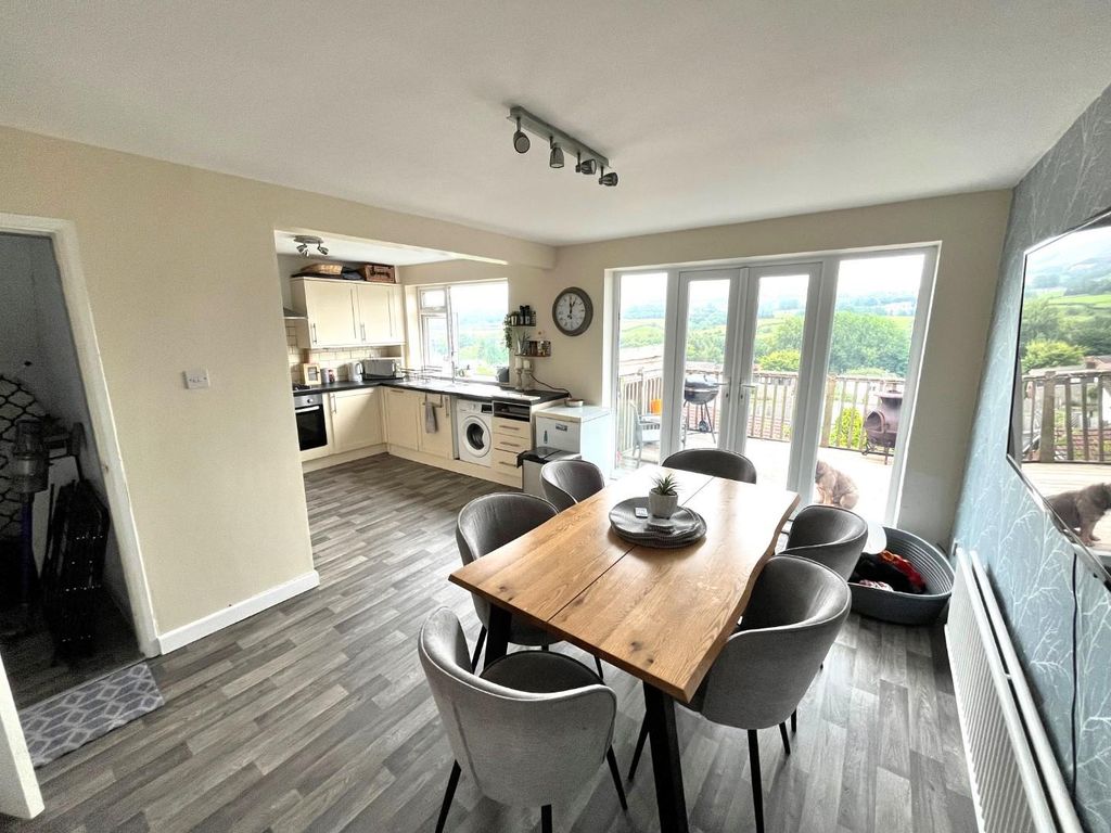 Property photo 2 of 18 12.Jpg