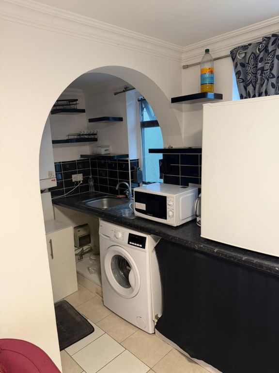 Property photo 2 of 3