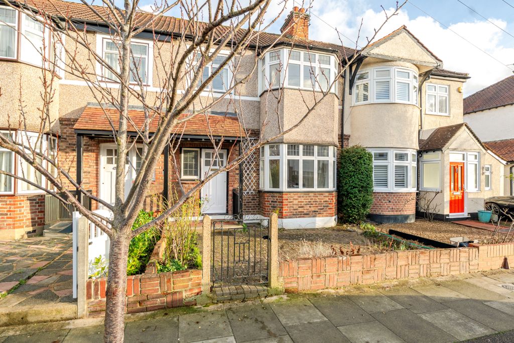 Property photo 1 of 27