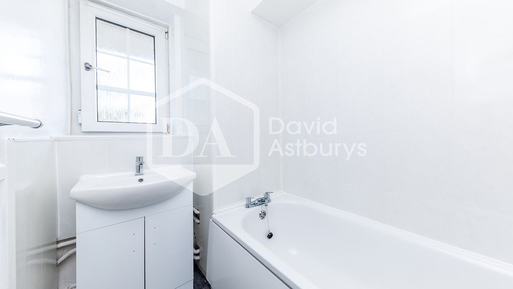 Property photo 3 of 3 356A0321