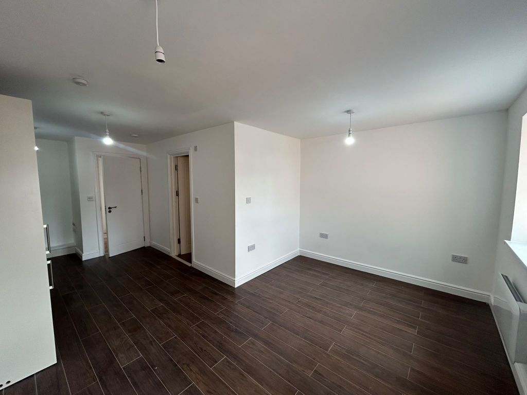 Property photo 2 of 5 Whatsapp Image 2026-09-22 At 13.46.24