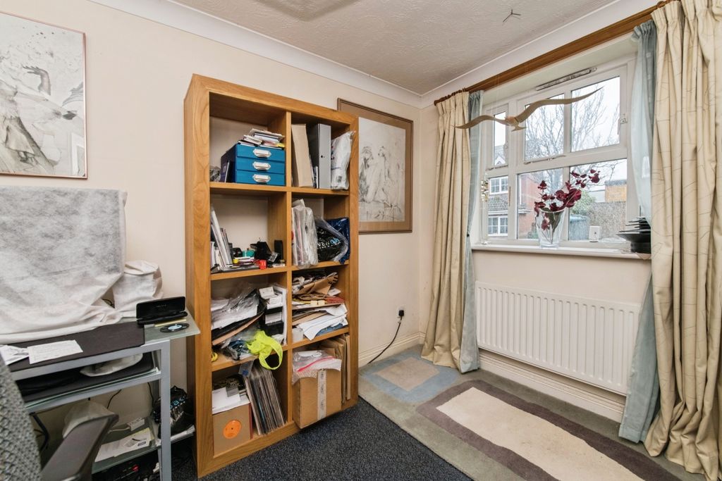 Property photo 3 of 19 Pbox-Img.Jpg