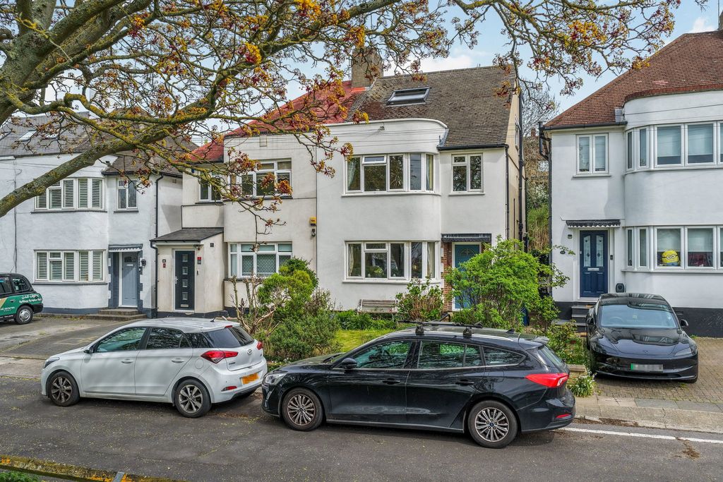 Property photo 1 of 21