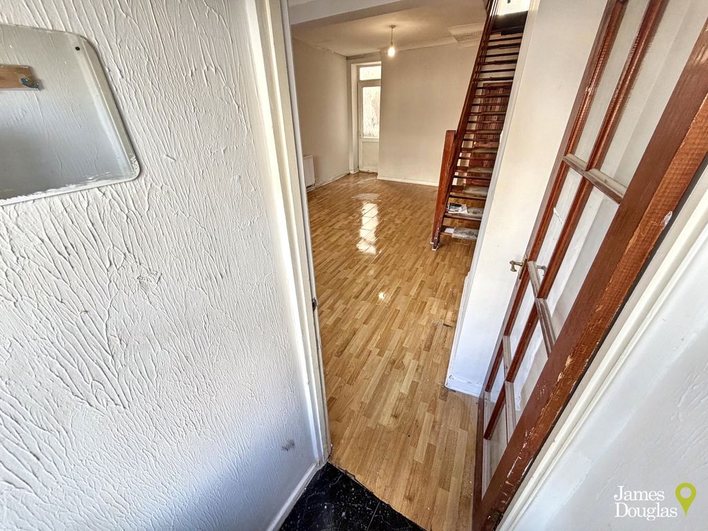 Property photo 3 of 20 Eh1