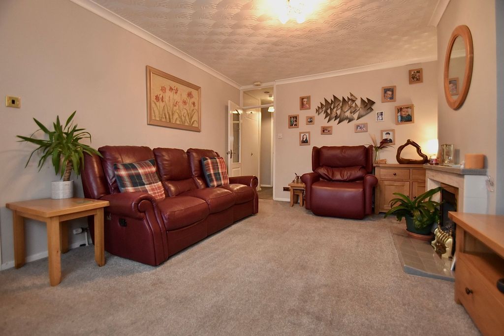 Property photo 2 of 15