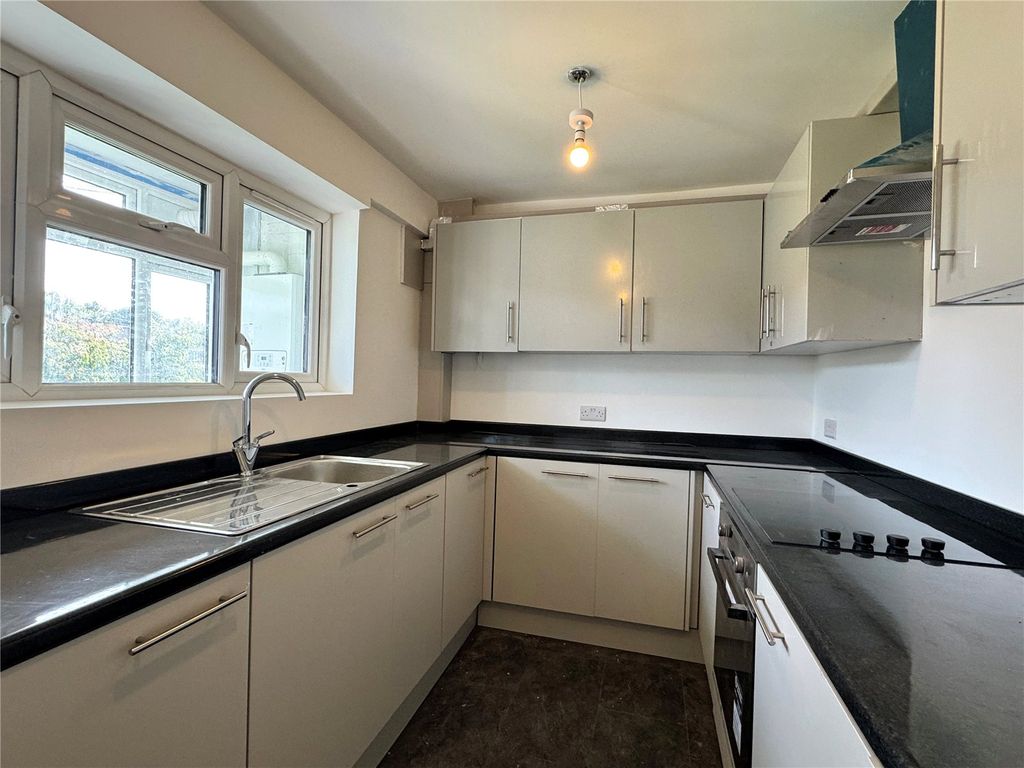 Property photo 3 of 9 Picture No. 04
