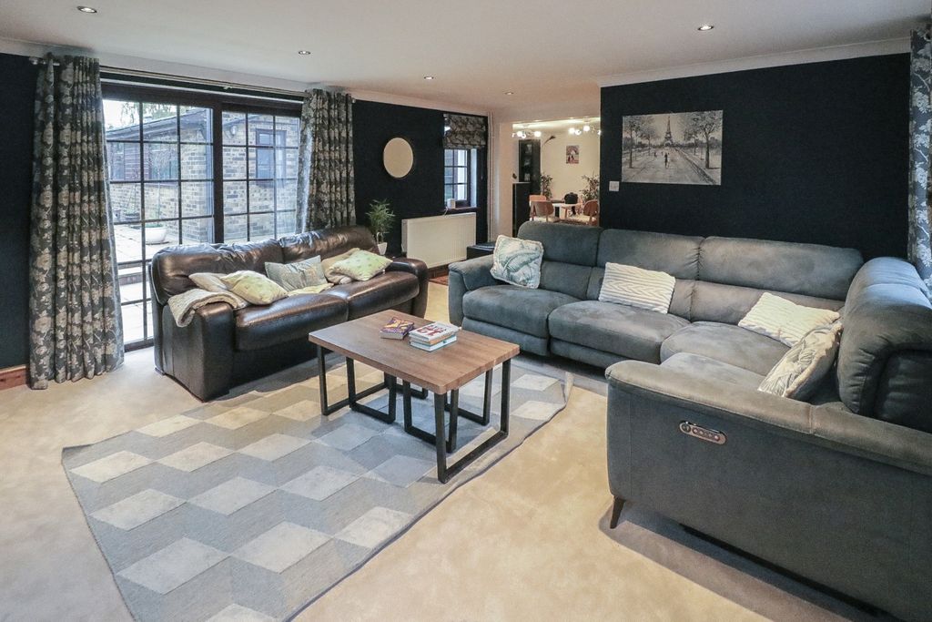 Property photo 3 of 22 14-Img_0619