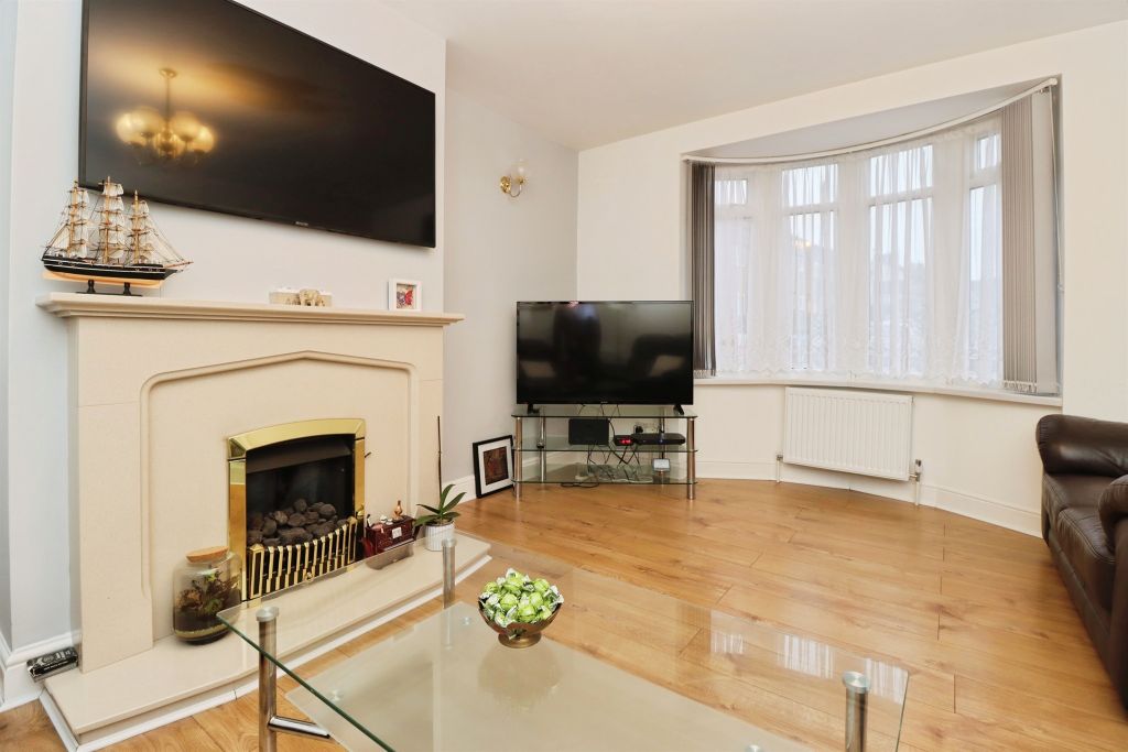 Property photo 3 of 23