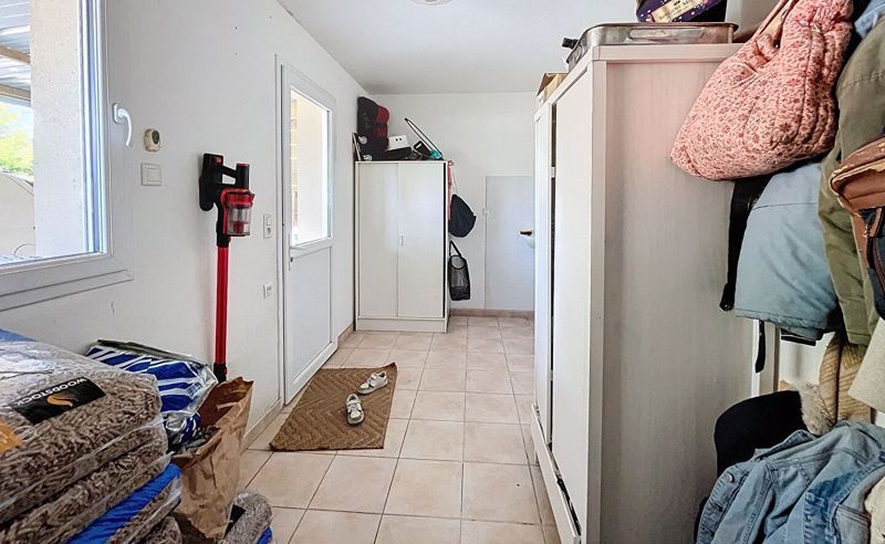 Property photo 2 of 16 Photo 4