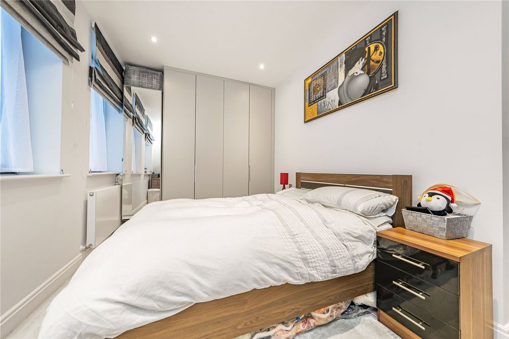 Property photo 3 of 11 Picture 3