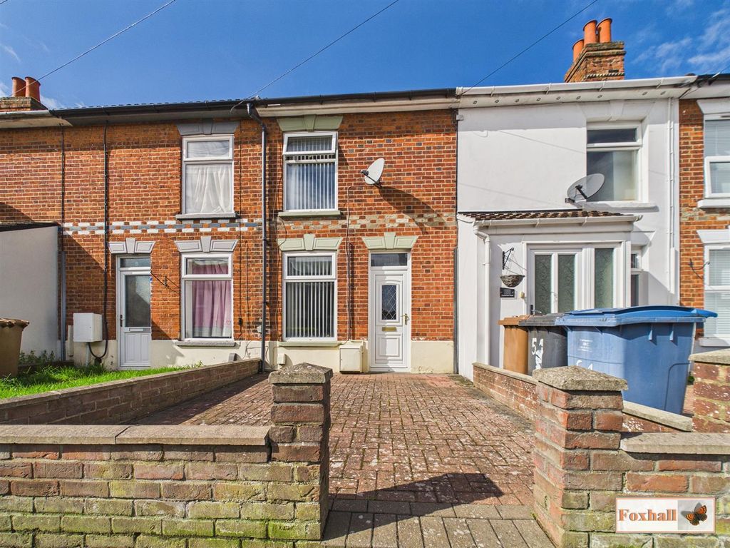 Property photo 1 of 11 Front Garden