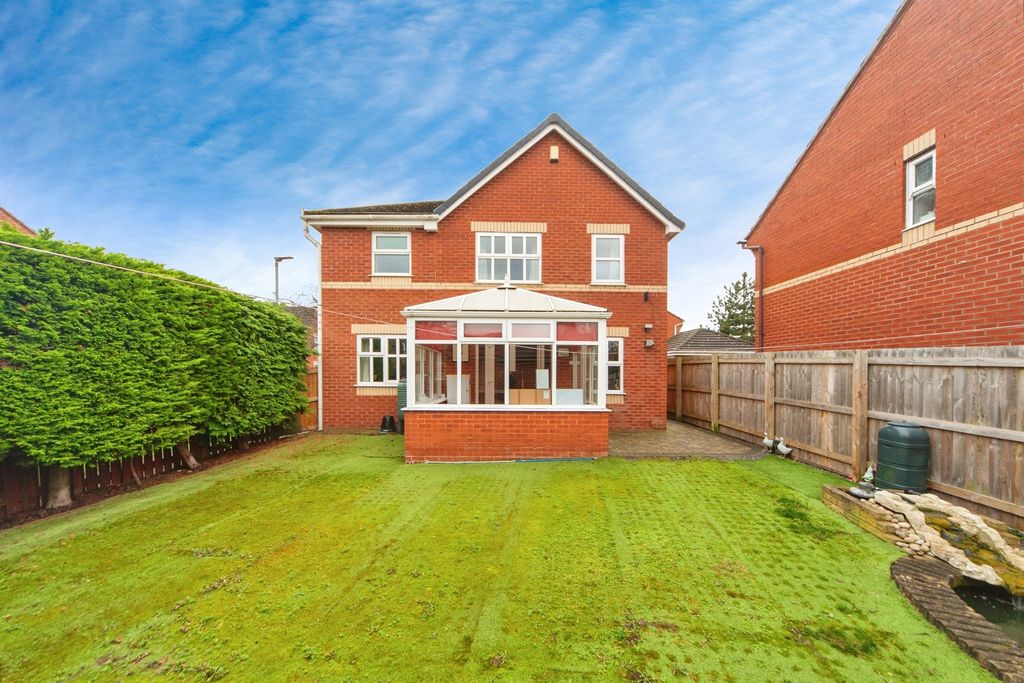 Property photo 2 of 26