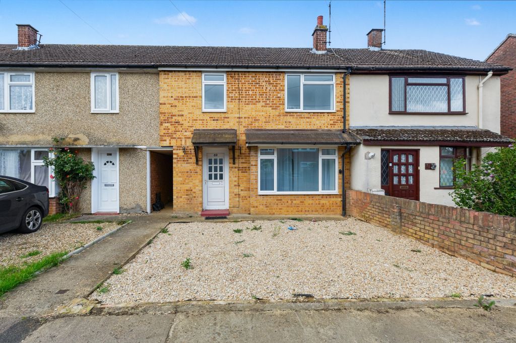 Property photo 2 of 11