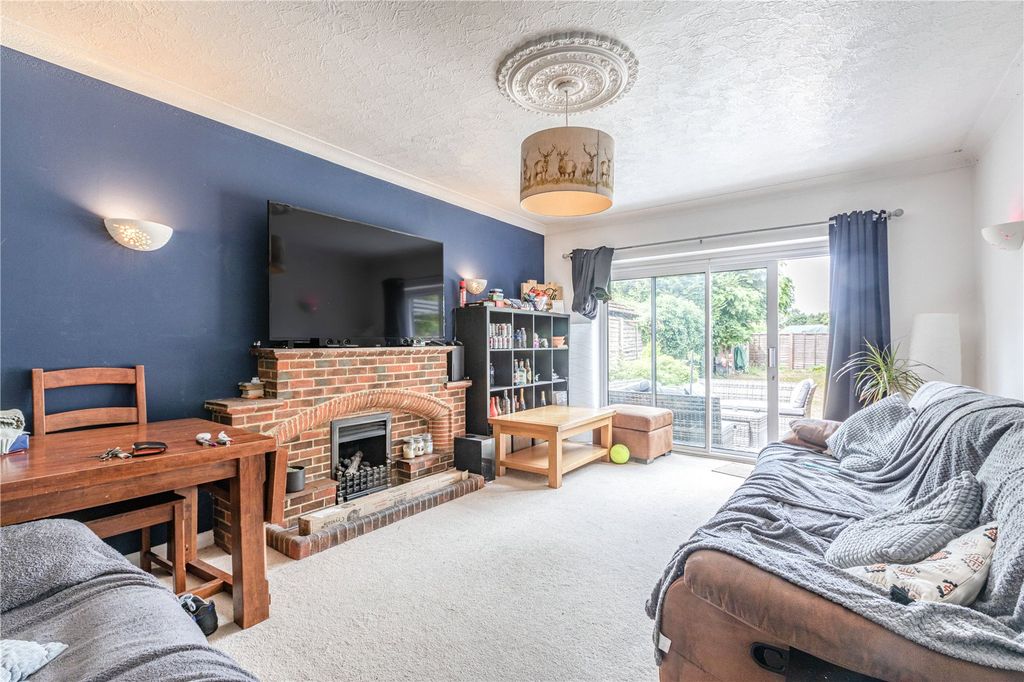 Property photo 2 of 14 Sitting Room