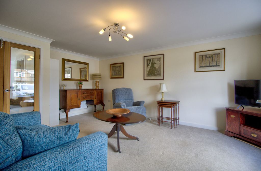 Property photo 2 of 16