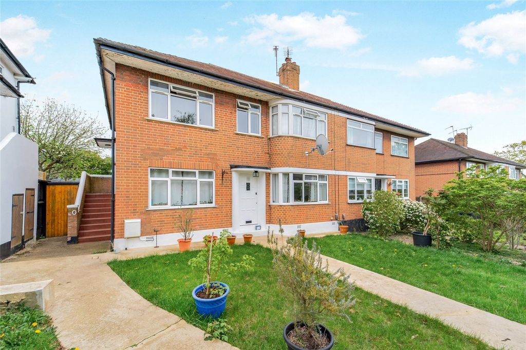 Property photo 1 of 17 Picture No. 02