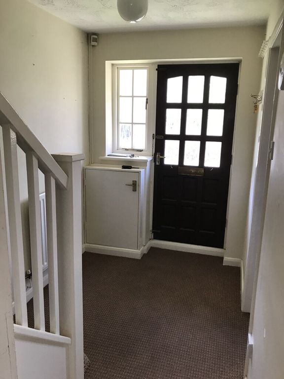 Property photo 3 of 17 Lindum Road
